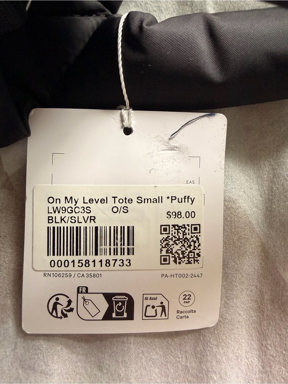 Lululemon On My Level Puffer Tote Bag Small in Black NWT - Picture 3 of 7